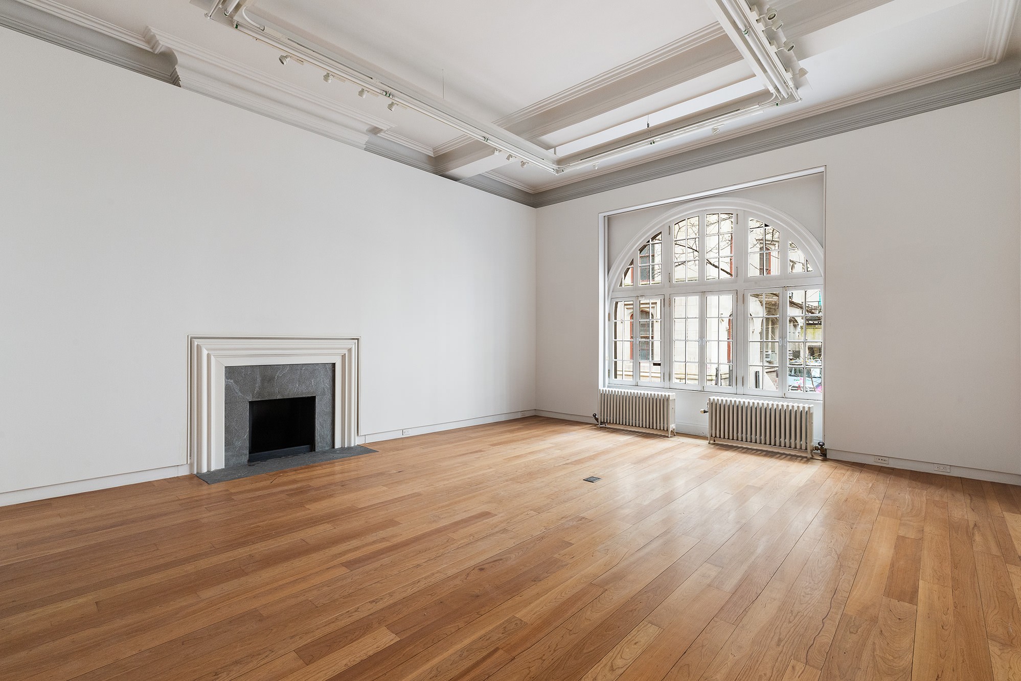 127 East 69th Street, Apt Retail Upper East Side
