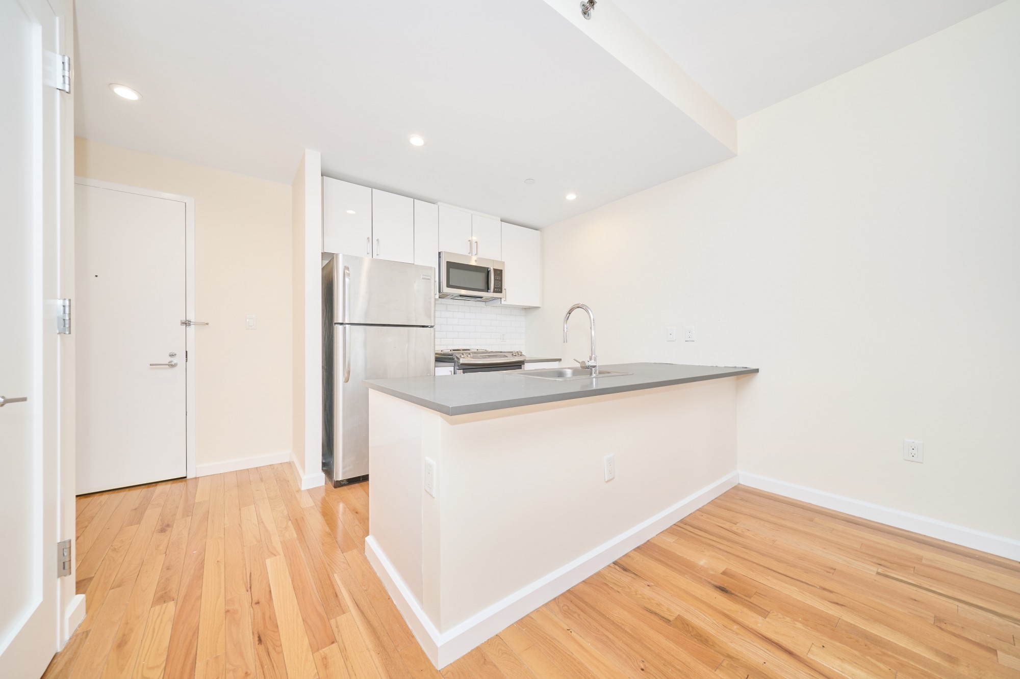 2211 Third Avenue, Apt 4E Harlem