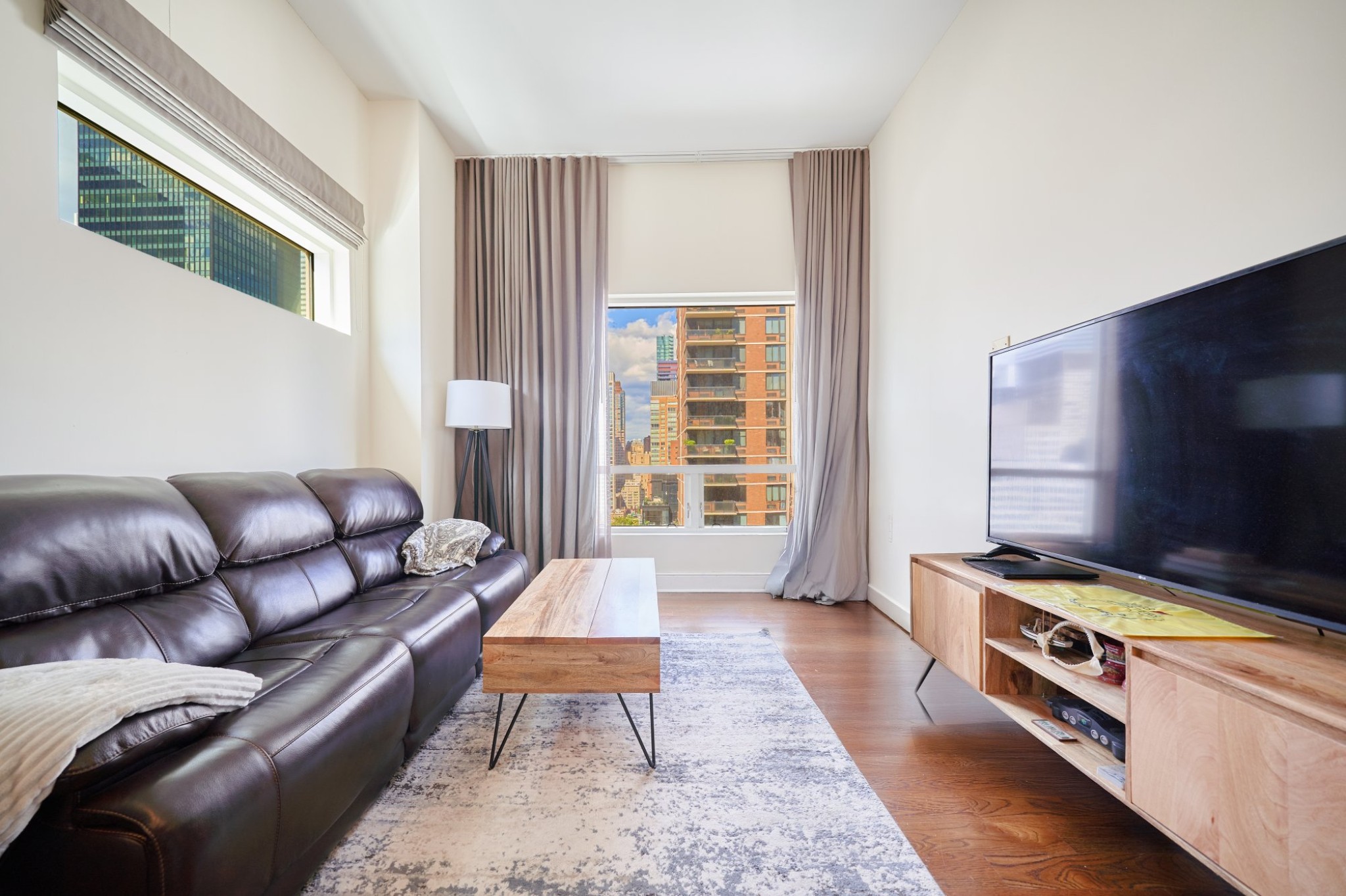 250 East 49th Street, Apt 18A Midtown East