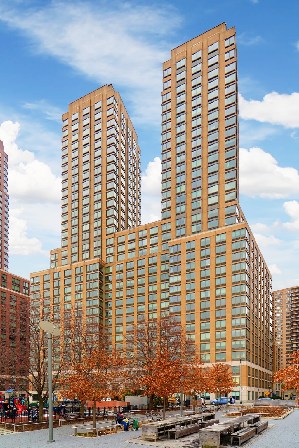160 RIVERSIDE BOULEVARD, Apt 16M Upper West Side