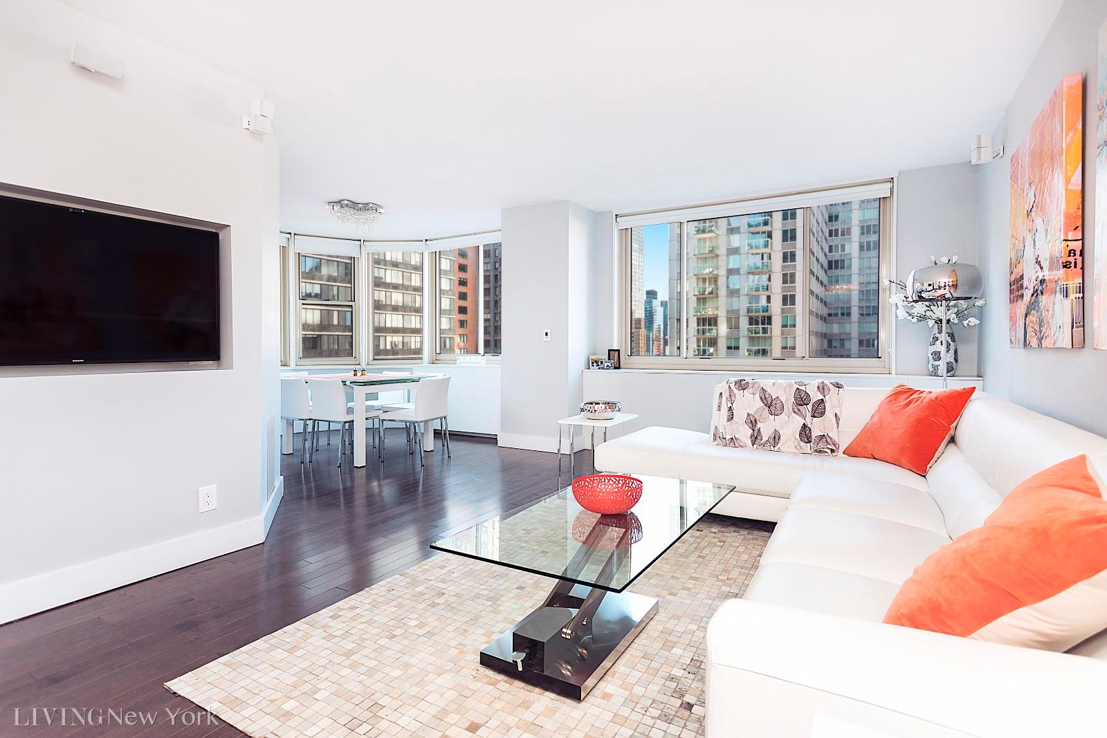 30 E END, Apt 15K Upper East Side