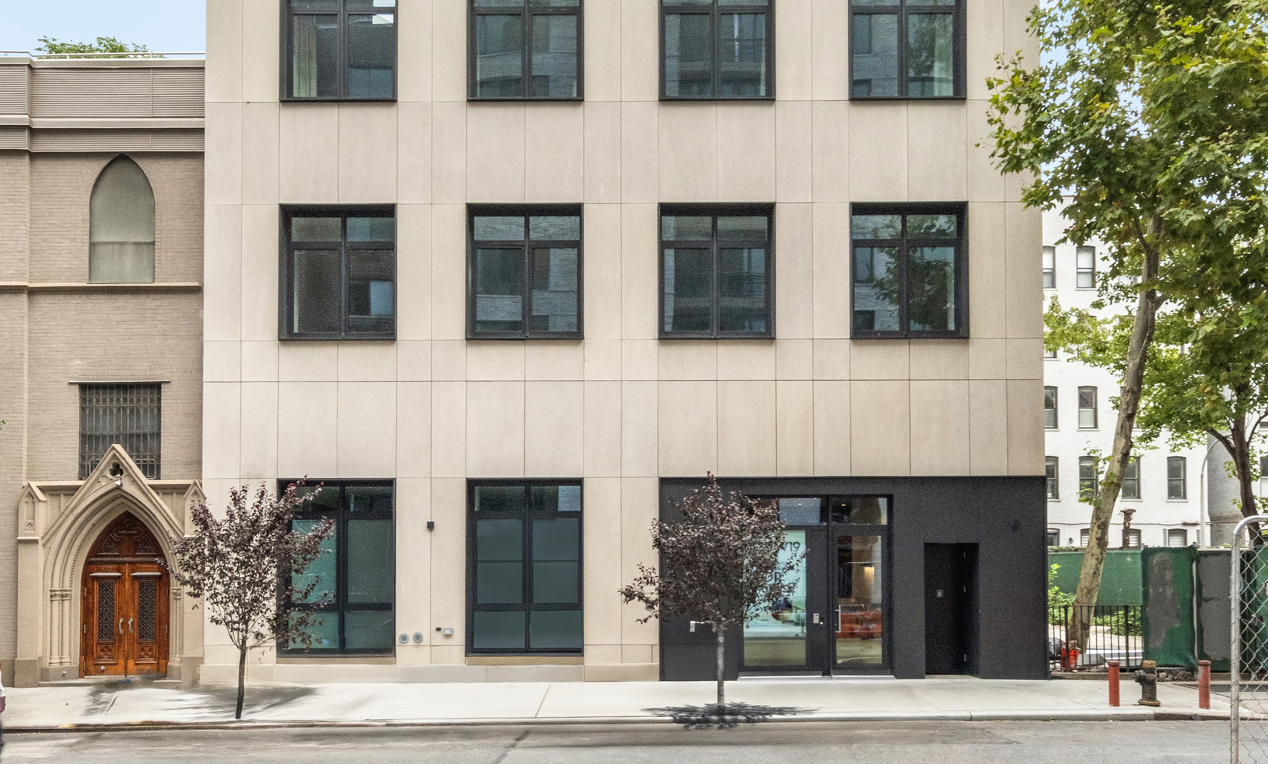 435 West 19th Street